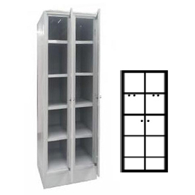 Spindschrank mit Fachböden links und rechts